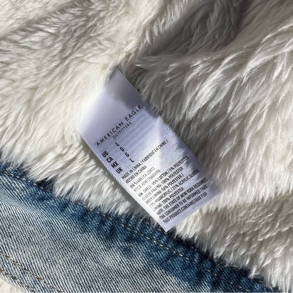 American Eagle Light Denim 90s Trucker Barn Jacket With Sherpa Lining Large - Picture 8 of 8